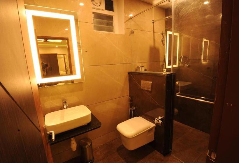 スイート（家族用）, Mc Suites Mysuru
