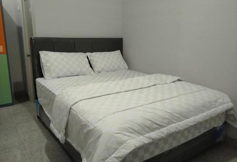 Номер Deluxe, Brilliant Residence Gading Serpong Redpartner