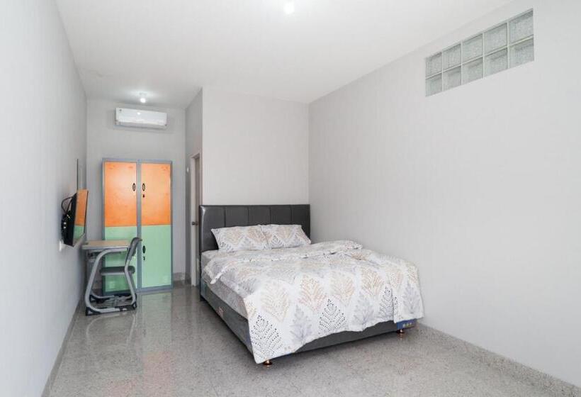 Номер Deluxe, Brilliant Residence Gading Serpong Redpartner