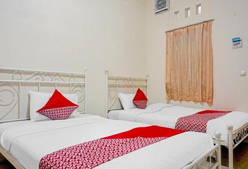 Номер Economy, Oyo 90689 Lily House