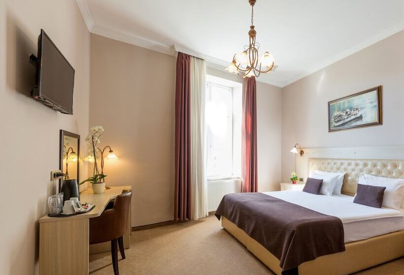 Номер Superior, Belgrade City
