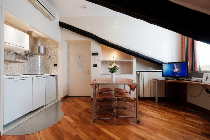 استودیو ساده, Residence Sacchi Apart