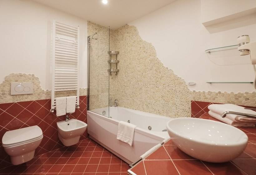 سوییت, Residence Sacchi Apart