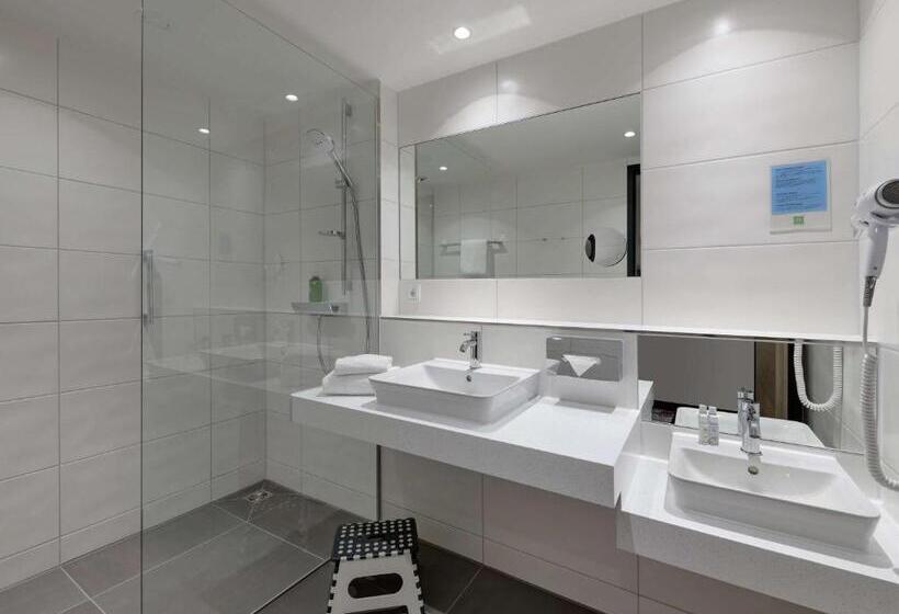 家庭间, Ibis Styles Coburg