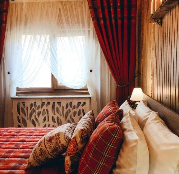 家庭间, Chalet Blanc