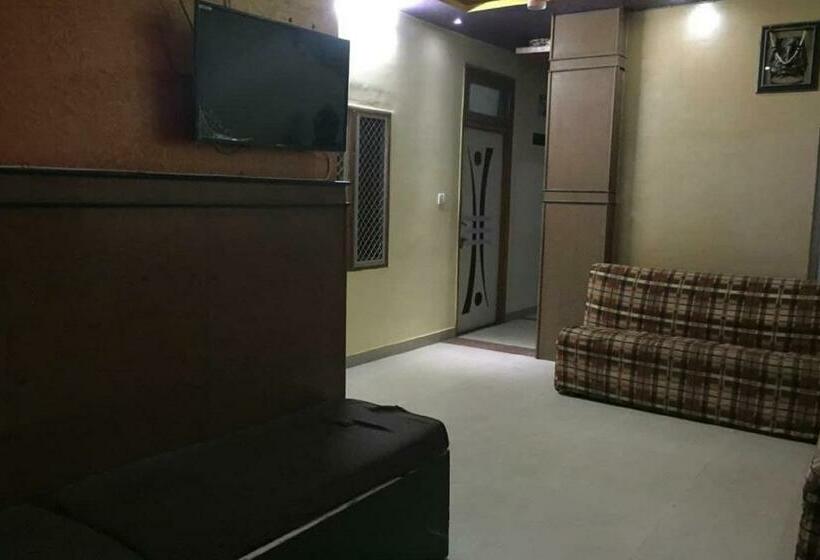 اتاق اکونومی, New City Inn