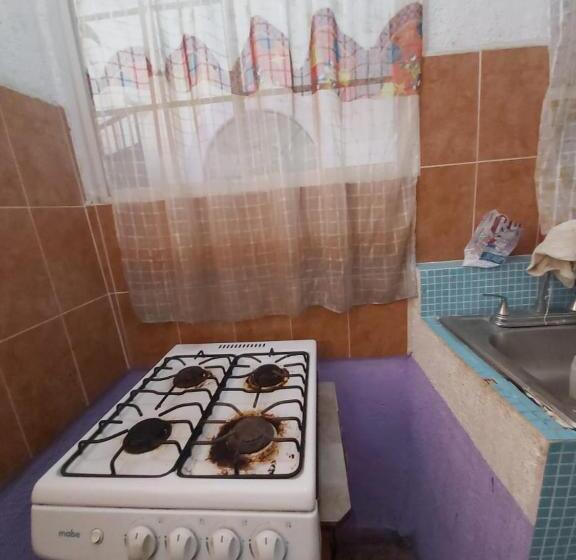 בונגלו משפחתי, Ayalamar Manzanillo