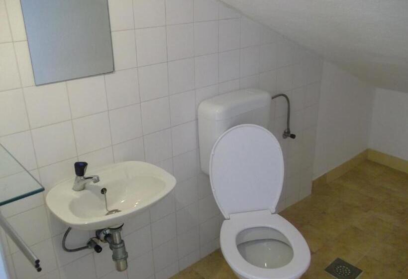 Апартаменты 3 Спальни Вид на Море, Soline Accommodation