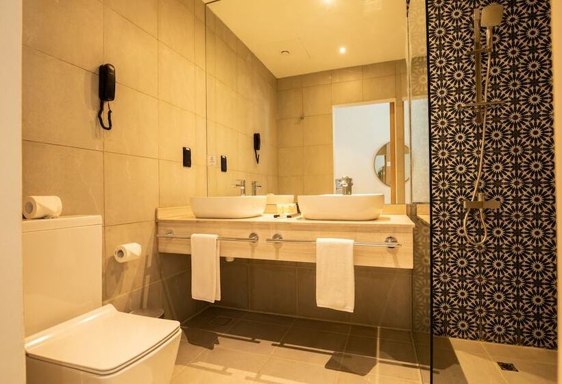 Президентский Люкс, Grand Kingsgate Jaddaf Waterfront Hotel By Millennium