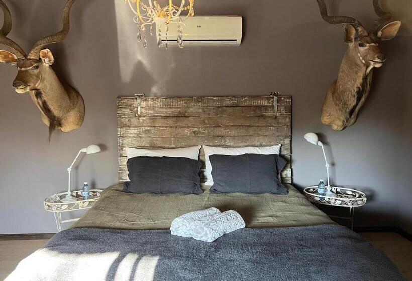 Номер бизнес-класса, Simba Safaris African Pride Exotic Lodge