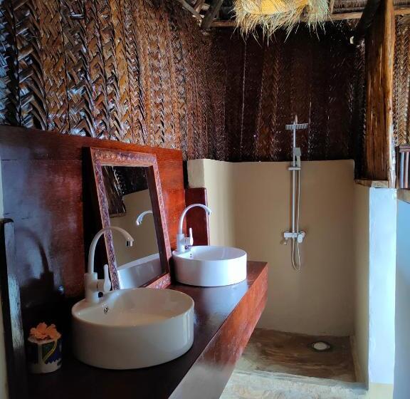 디럭스 테라스 룸 바다 전망, Mtende Beach Bungalow Océan View