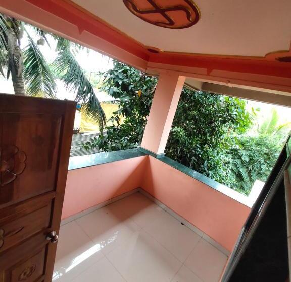 Семейный Номер, Shanti Guest House