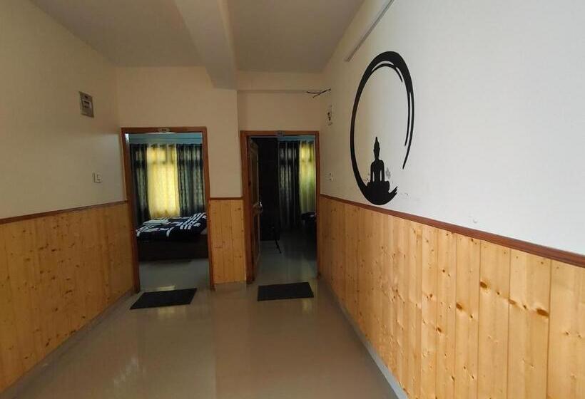 Номер Deluxe, Kailash View Sarahan