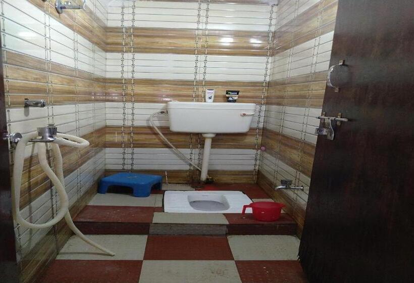 Трехместный Номер Классика, Pop 83111 Unique Gaust House