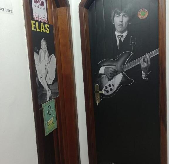 스탠다드 트리픔 룸 공동욕실, Resonamuh   Hostel