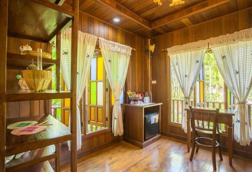 Номер Стандарт с Балконом, Suksatan Lamphun