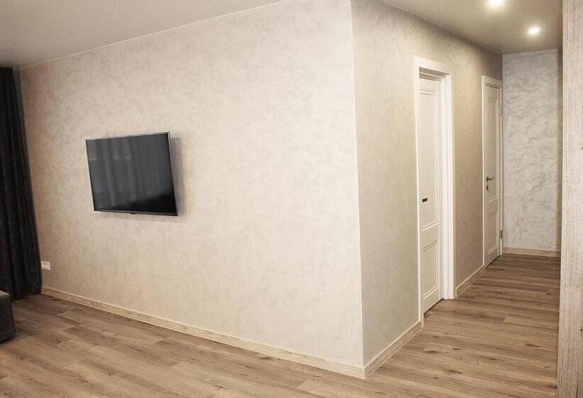 آپارتمان 2 خوابه, Prestige Apartments Berezinka