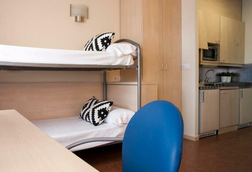 スタンダード４人部屋, Residencia Universitaria Blas De Otero