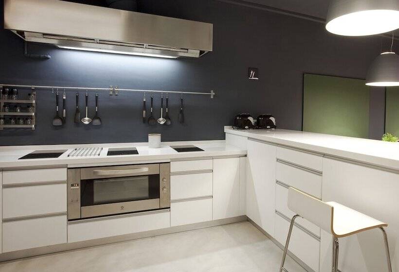 Кровать в Общей Комнате, Sant Jordi Hostels Sagrada Familia