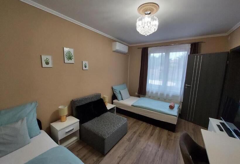Suite, Borostyán Panzió