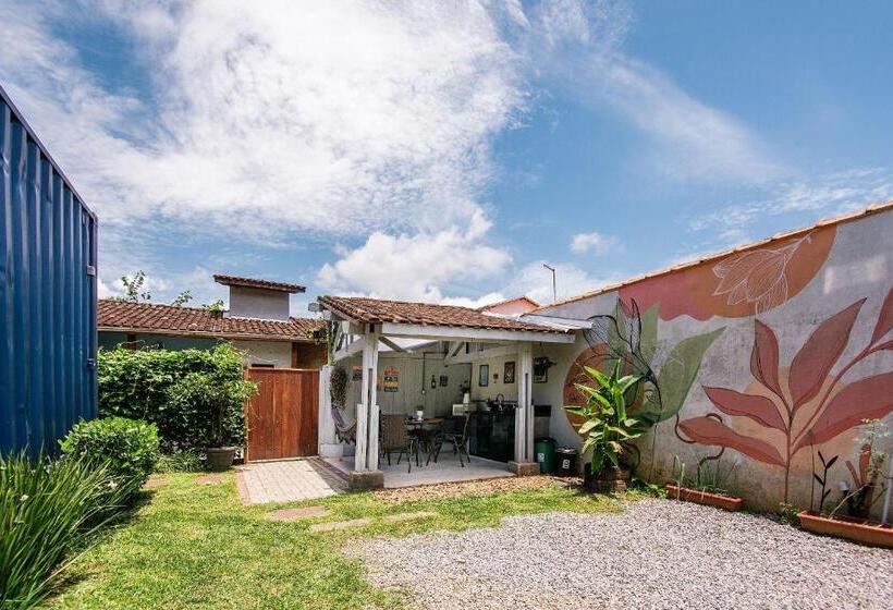 Люкс, Econtainer Ubatuba