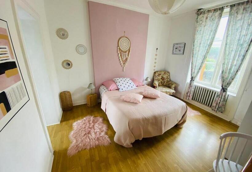 Номер Стандарт, Chambre 2 Personnes Romantique Au Calme A 6km Des Thermes De Bagnoles De L Orne Avec Sdd Privative