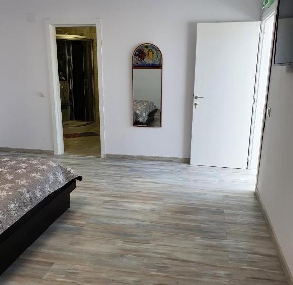اتاق سوپریور با تخت بزرگ, Casa Musceleana