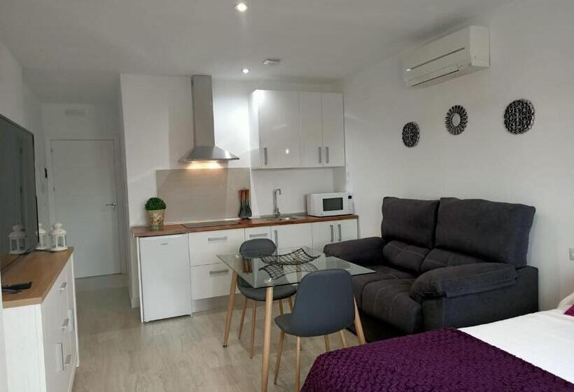 Студия Стандарт, Apartamentos Nayda Studio 1