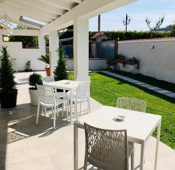 Номер Стандарт Вид на Сад, Invilla Bed&breakfast   Quality Rooms