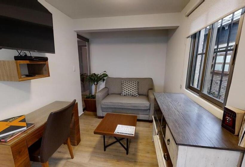 Junior Suite, Tokio Suites