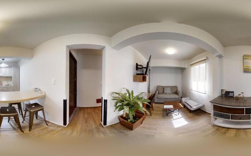 Suite Superior, Tokio Suites