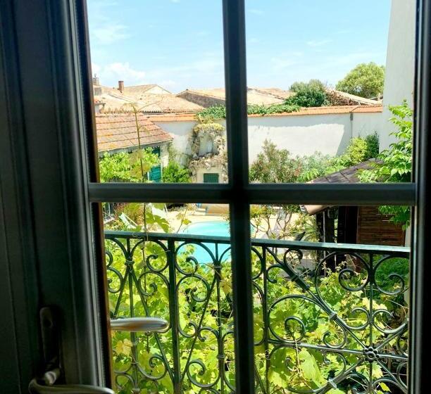 Номер Стандарт Вид на Бассейн, Villa Saint Léon