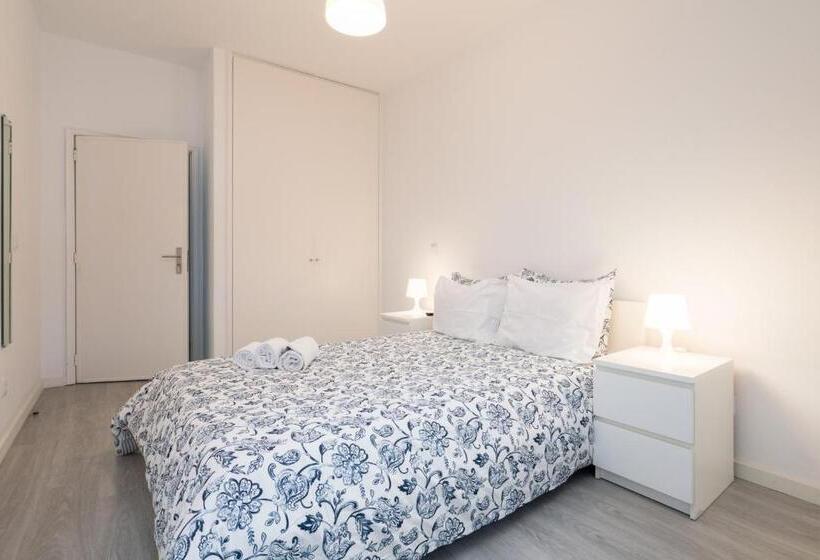 اتاق استاندارد با سرویس بهداشتی مشترک, Moreira Terrace