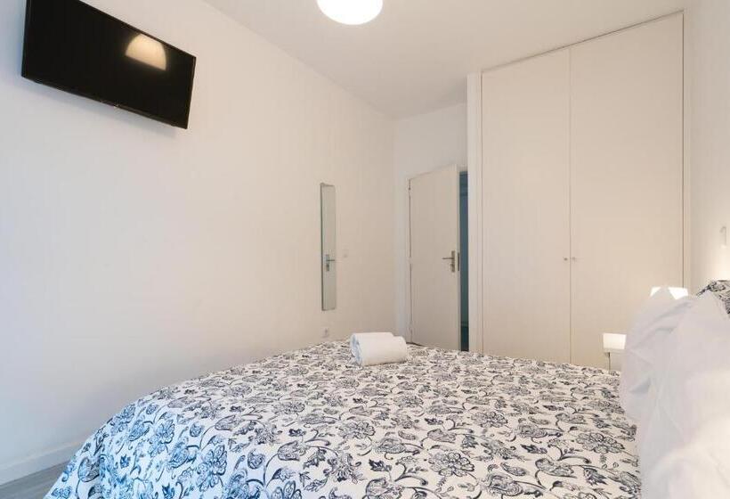 اتاق استاندارد با سرویس بهداشتی مشترک, Moreira Terrace