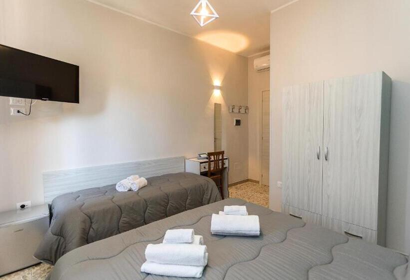 Triple Room Sea View, Ad Un Passo Dal Mare