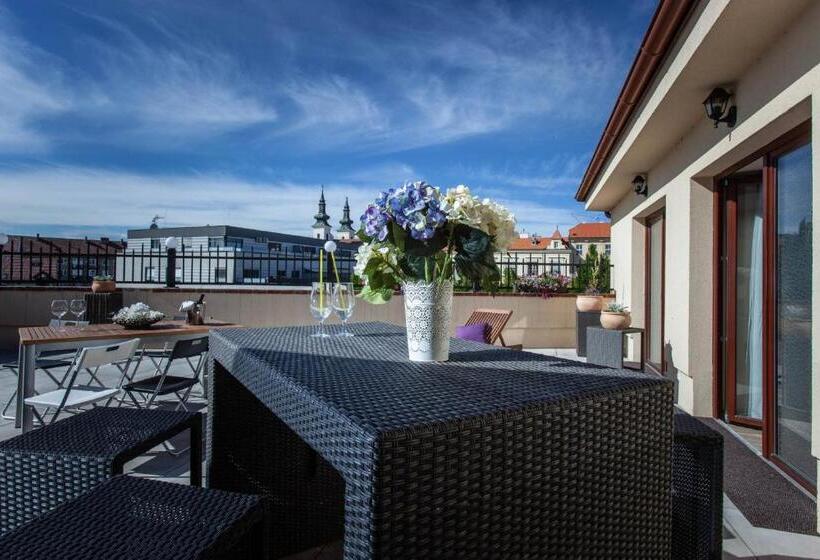 Номер Стандарт, Penzion A Restaurace Feldsberg