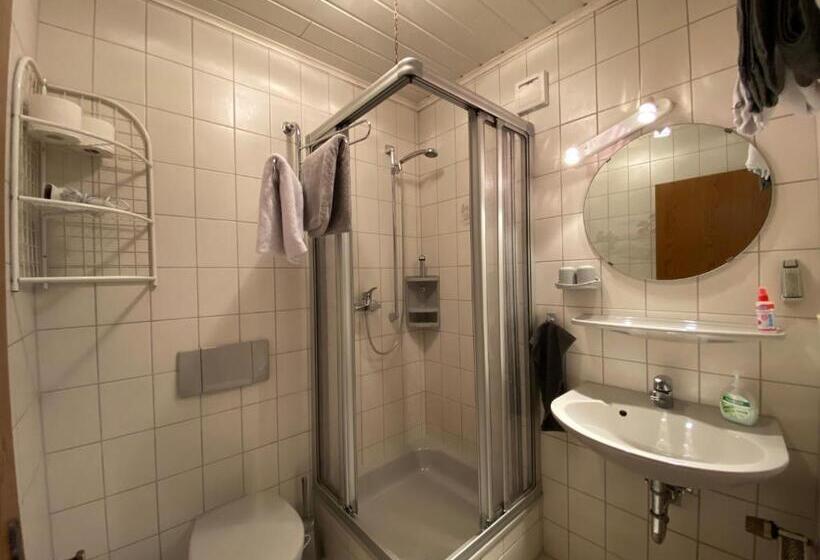 1间卧室的房子, Winzerhaus Im Oberdorf   Fewo U Zimmer   Auch Kombinierbar