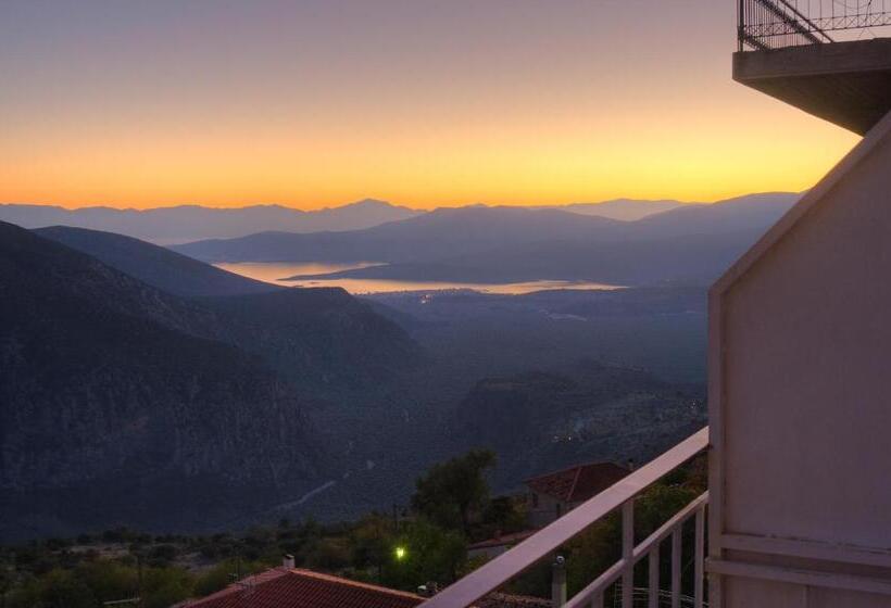 Номер Стандарт Вид на Море, Athina