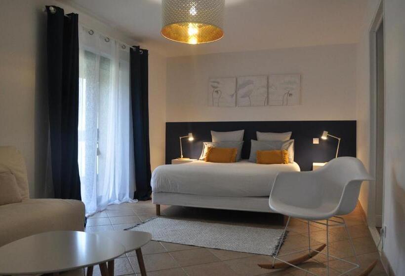 Семейный Номер, Chambre D Hôtes A La Clé Des Champs Varen