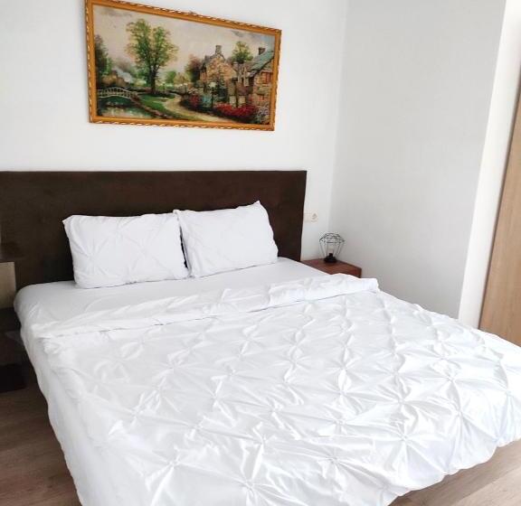 Номер Стандарт с Балконом, Regal Guest House