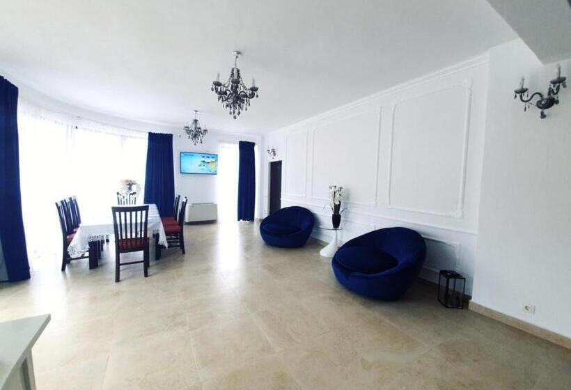 Номер Стандарт с Балконом, Regal Guest House
