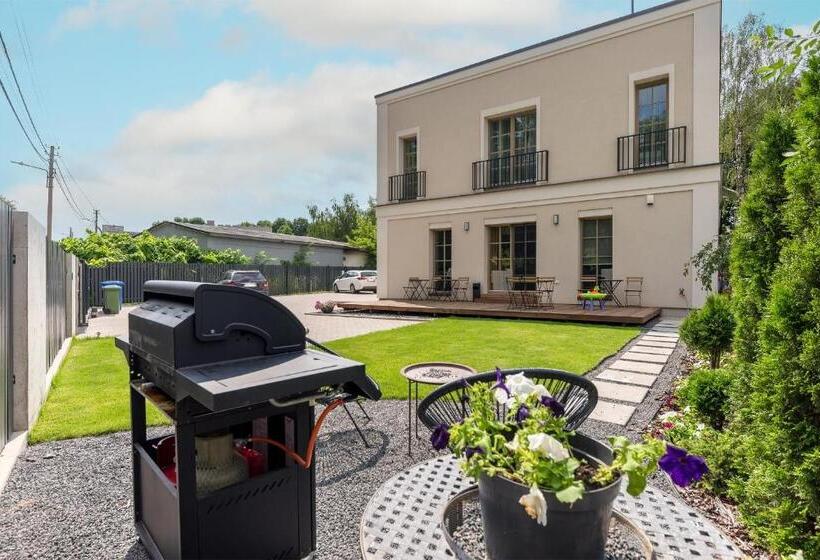 带阳台标准四人间, Vilnius Legends House I Best For Families I Free Parking
