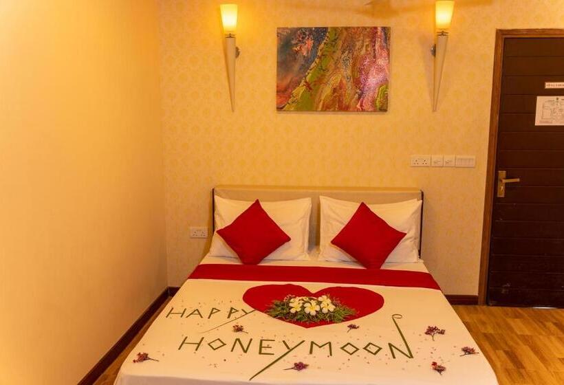 اتاق لوکس, Daisy Cottage Dhangethi