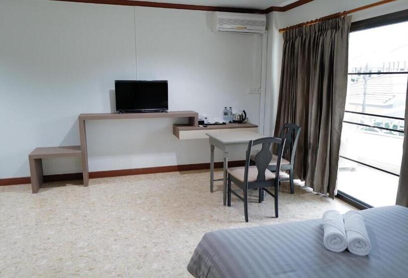 Номер Deluxe с Балконом, N.p. Apartment