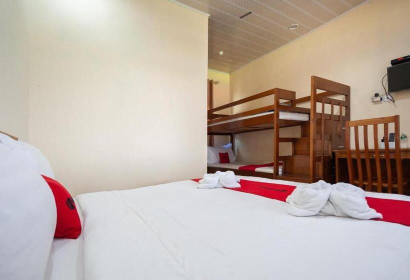 اتاق خانوادگی, Vaccinated Staff  Oyo 90506 Bunga Sonsang Homestay Syariah