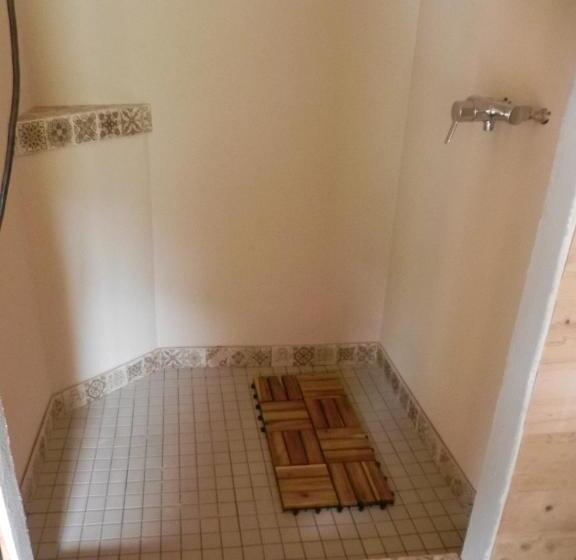 Номер Стандарт Вид на Горы, Iedera Casa De Familii 2