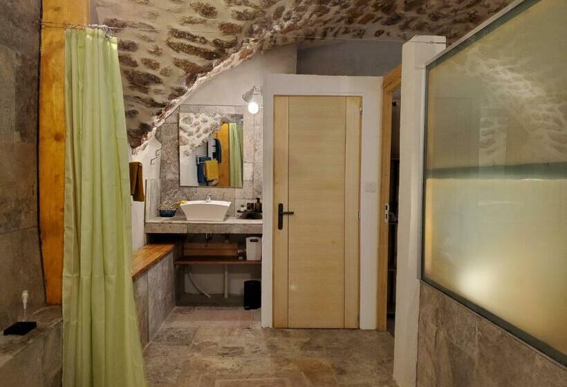 استودیوی استاندارد, Moulin De Bonfilhon