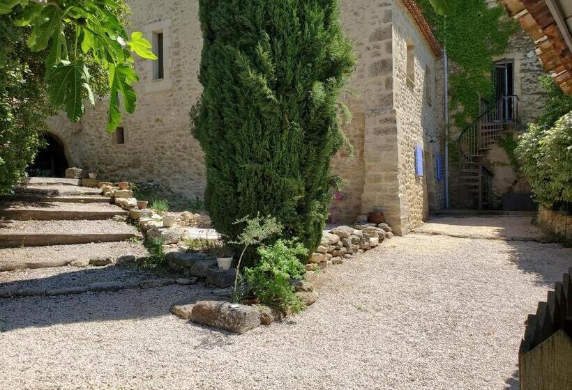 استودیوی استاندارد, Moulin De Bonfilhon