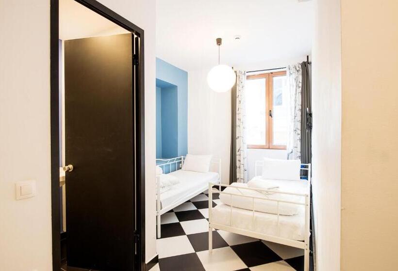 스탠다드 룸, Safestay Athens Monastiraki
