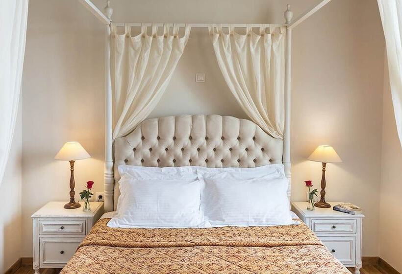 Family Suite, Syrou Melathron